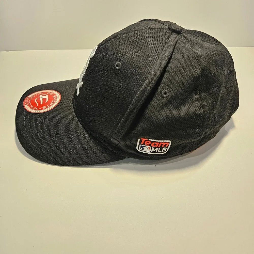 NWT Chicago White Sox Youth Baseball Hat OC Sports Black Team MLB Adjustable Cap